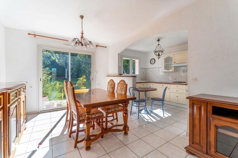Maison/Villa T4 de 86 m² à Saint-Gilles 30800