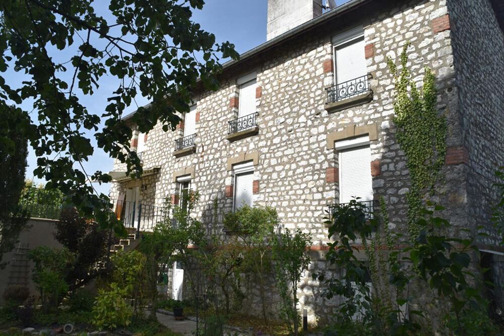 Maison Varennes En Argonne 10 pièce(s) 231 m2