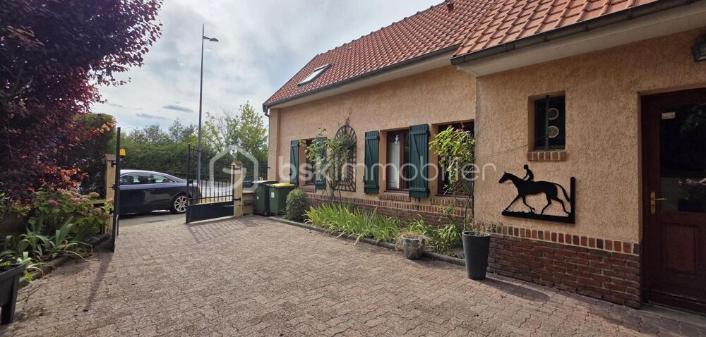 Vente Maison Métropole sud d'Amiens à Saint-Fuscien, maison individuelle de 4 chambres et 1 bureau avec jardin Saint fuscien