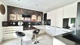  Maison � vendre 12 pi�ces 273 m�