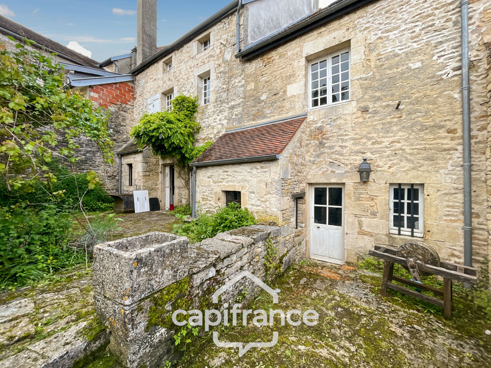 Maison 12 pièces 253 m² · à Saint Seine L Abbaye · 253 m² · 342 000 €