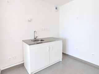 Location Appartement T2 avec terrasse et parking à AGDE Agde