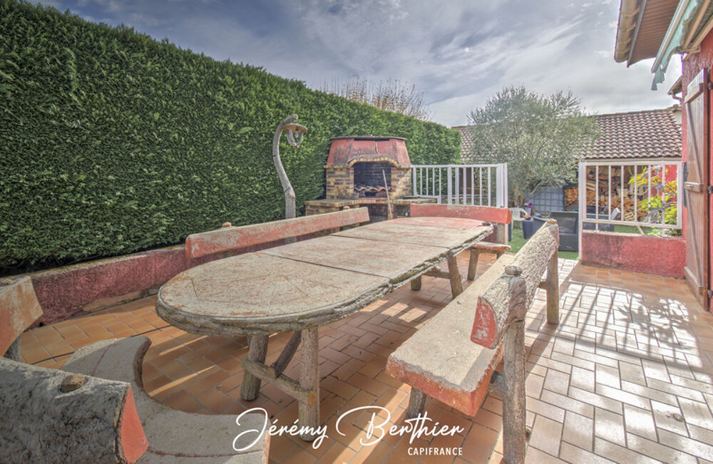 Vente Maison Maison 5 pièces aux Échets (01700) – sur terrain de 800 m² Les echets