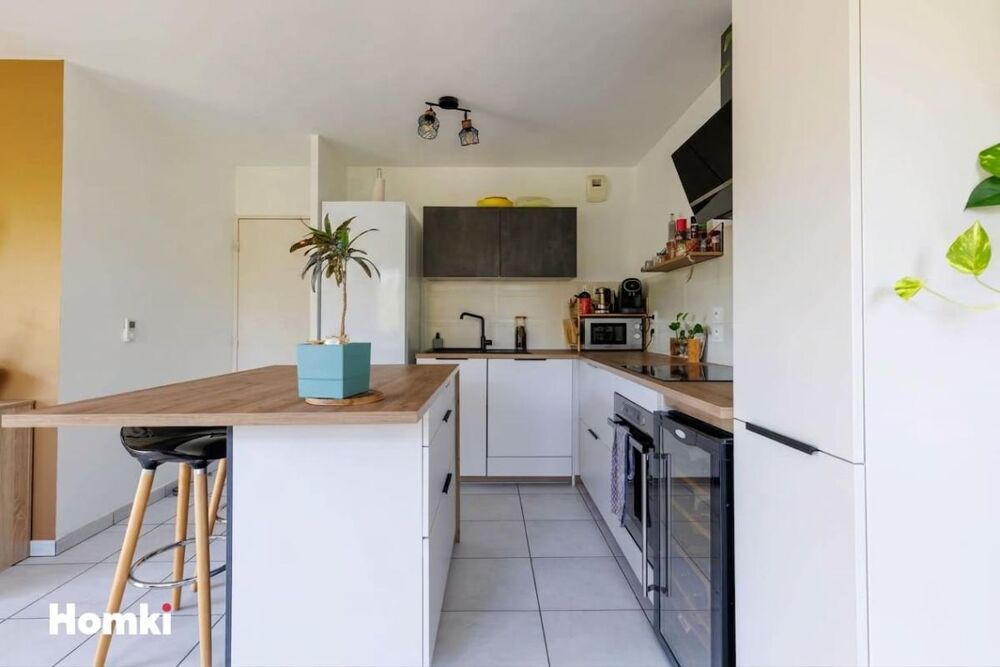 Lyon 8e - Appartement T3 de 61 m2 - Résidence sécurisée - Route de Vienne