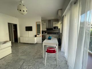  Appartement à louer 1 pièce 30 m² Nice