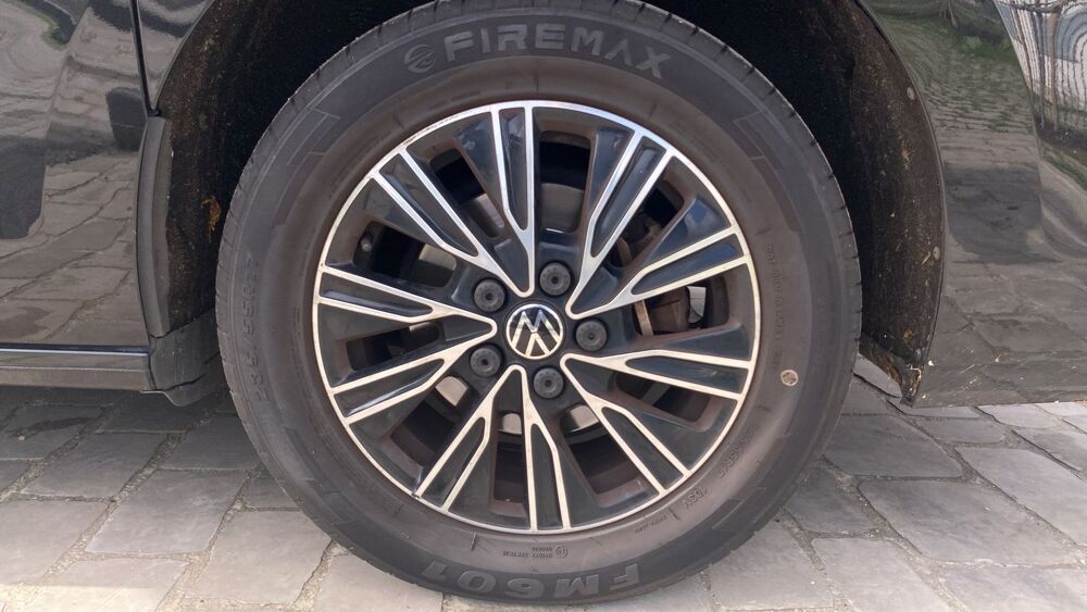 MULTIVAN T7 1.4 eHybrid 218 DSG6 Life - 7 places Automatique 2024 occasion 94800 Villejuif