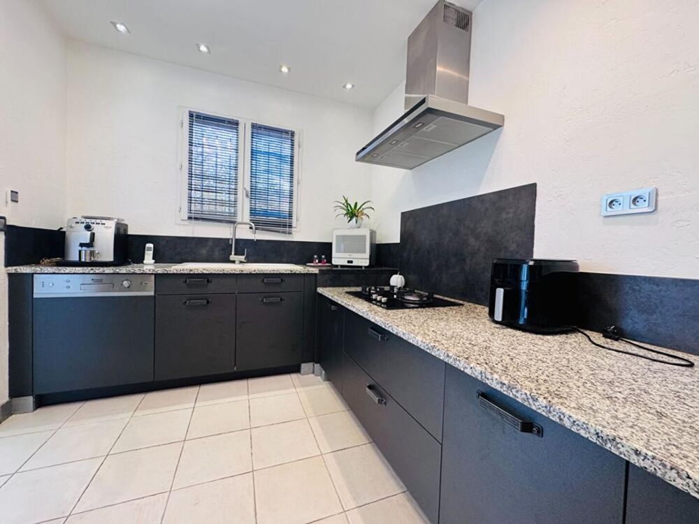 Vente Villa Nouvelle adresse à deux pas de Santa Giulia et Palombaggia Porto vecchio
