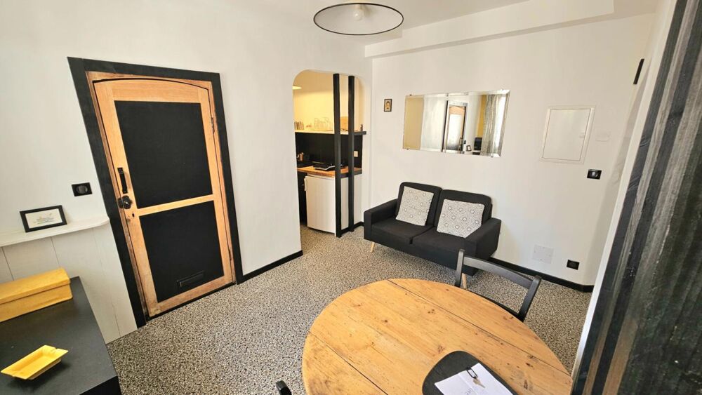 Studio avec caves au coeur du village de Claviers ? Idéal investissement ou pied-à-terre
