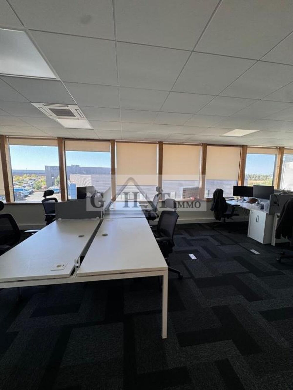   BUREAUX DE 500 M² A LOUER LIEUSAINT Lieusaint