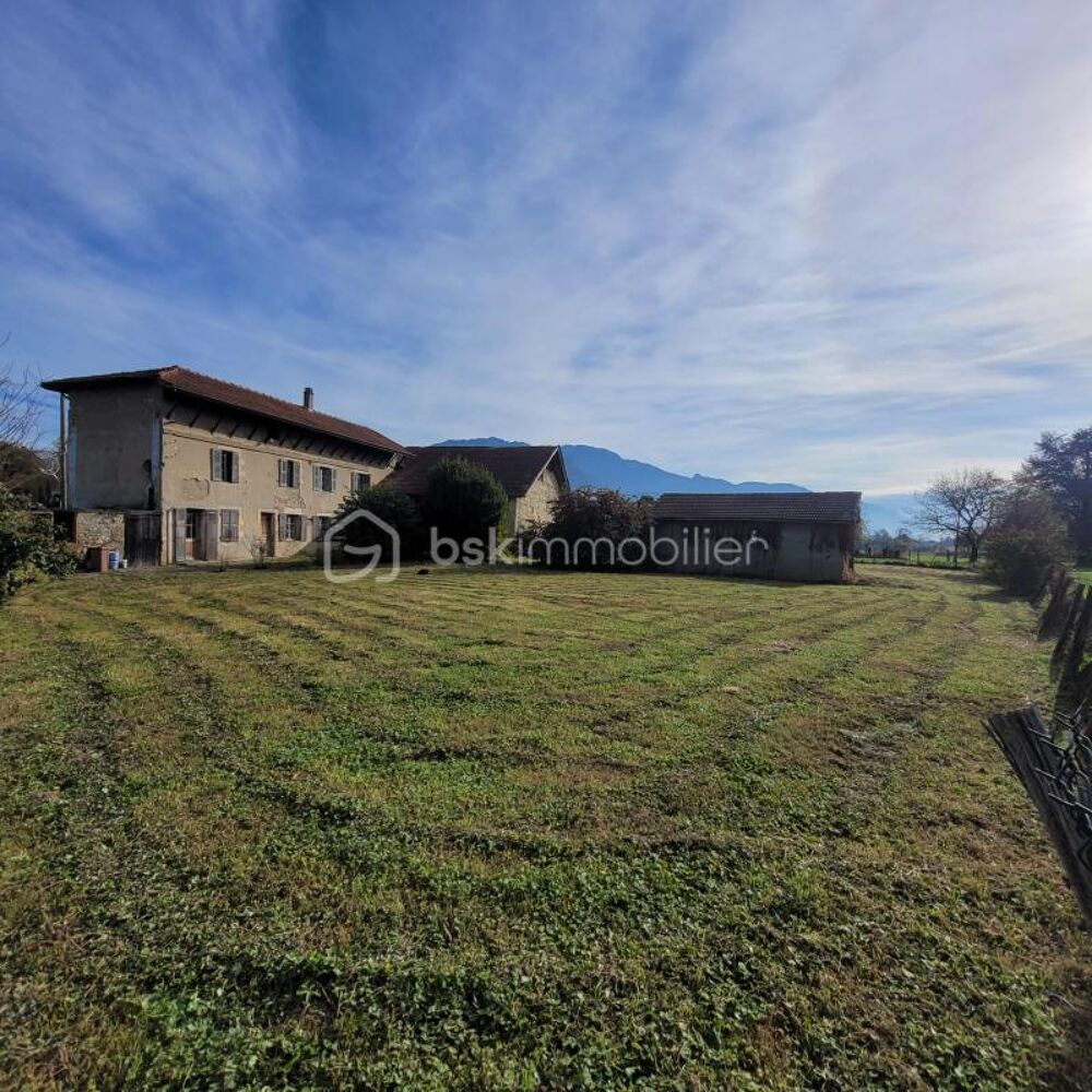Corps de ferme à rénover avec Terrain de 890m² Saint Jean de Moirans