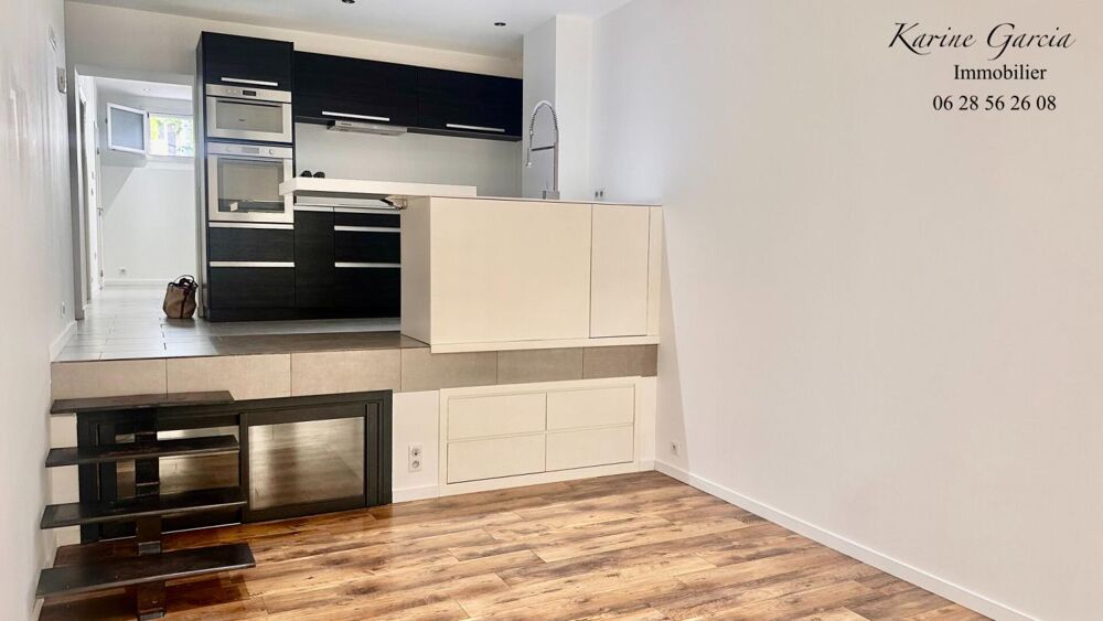 COEUR DE VILLE - MOURILLON - SUPERBE APPARTEMENT 5 PIECES - 2 CAVES