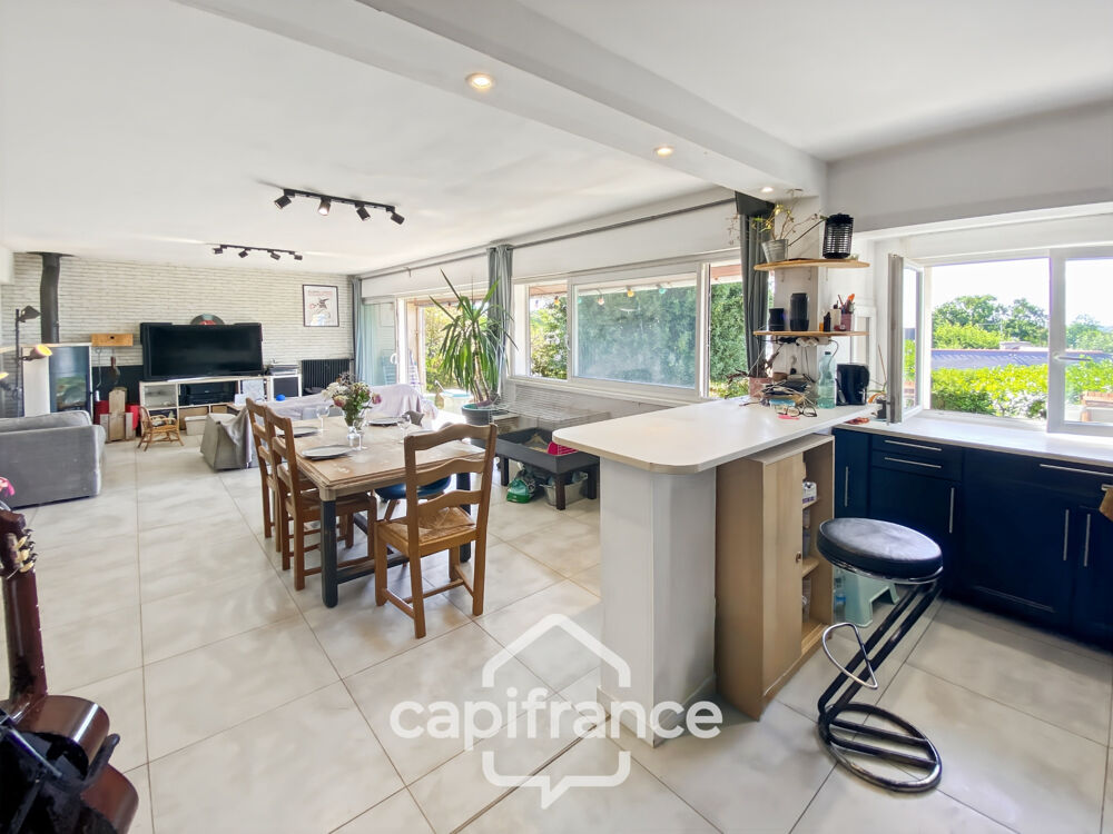 À VENDRE LOPERHET (29470) - MAISON INDIVIDUELLE TYPE F5 - 4 CHAMBRES - CENTRE-BOURG - TERRAIN 774 M²
