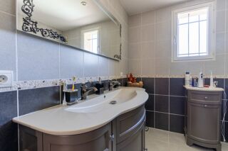  Maison � vendre 10 pi�ces 244 m�