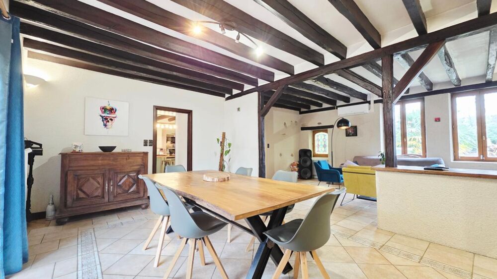 VASSELAY MAISON 172M² 6 PIECES 4 CHAMBRES PISCINE JARDIN