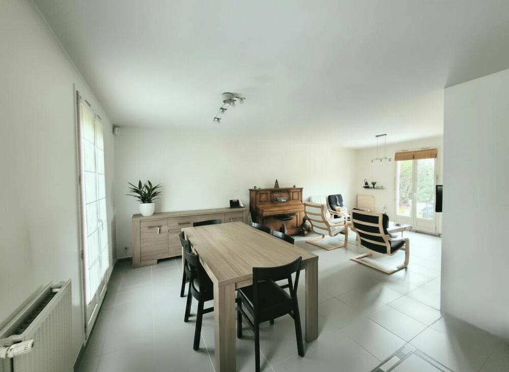 Vente Maison Maison Beauchamp 6 pièce(s) 110 m2 Beauchamp