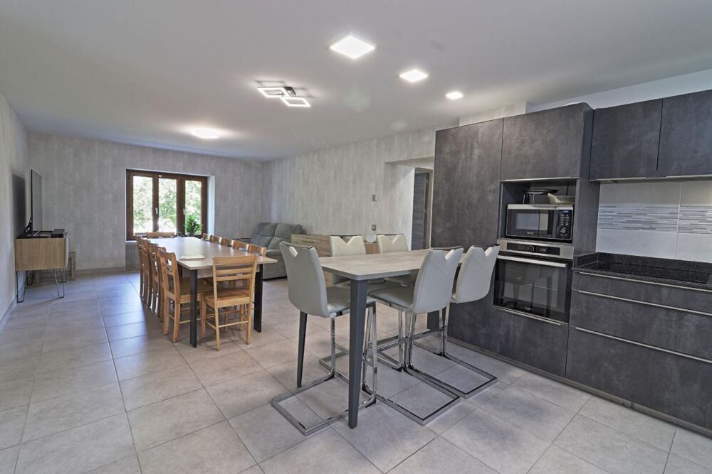 T4 dans maison (3 chambres) entièrement rénové, Doussard, 89 m² avec jardin, garage, cave et parking