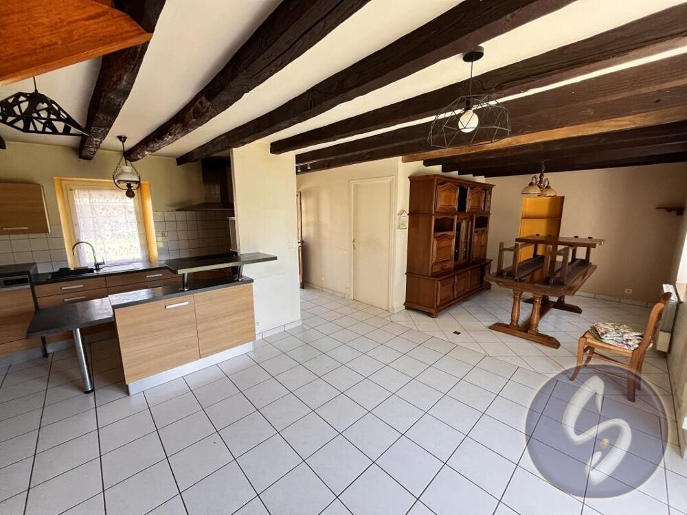 Maison de charme avec dépendances et fort potentiel - Proche