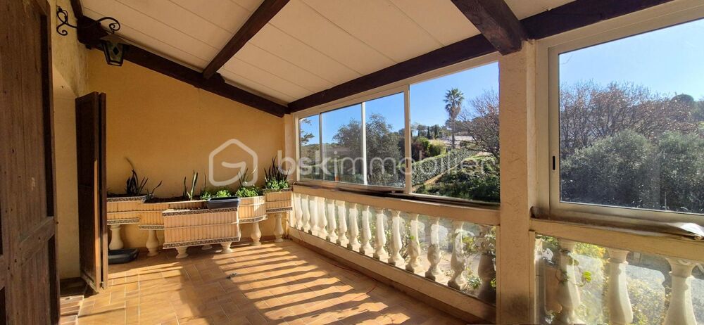  vendre  Proprit/chteau Bormes-les-Mimosas (83230)