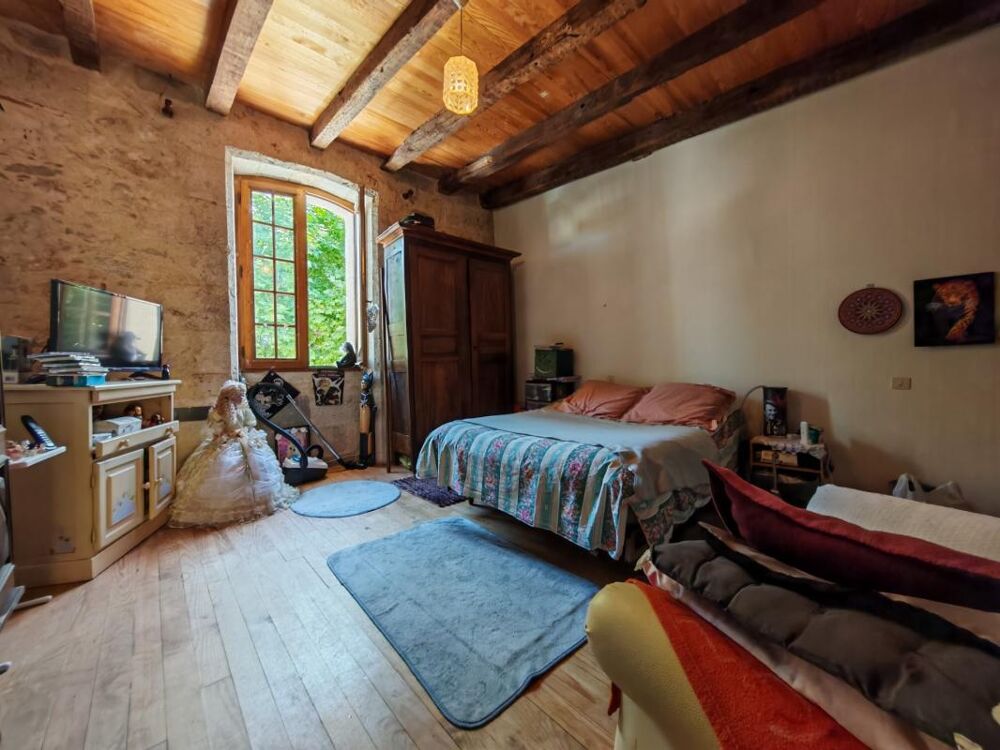 Vente Immeuble INVESTISSEMENT LOCATIF RARE – Immeuble de rapport au cœur de FOURCÈS, l'un des Plus Beaux Villages de France Fources