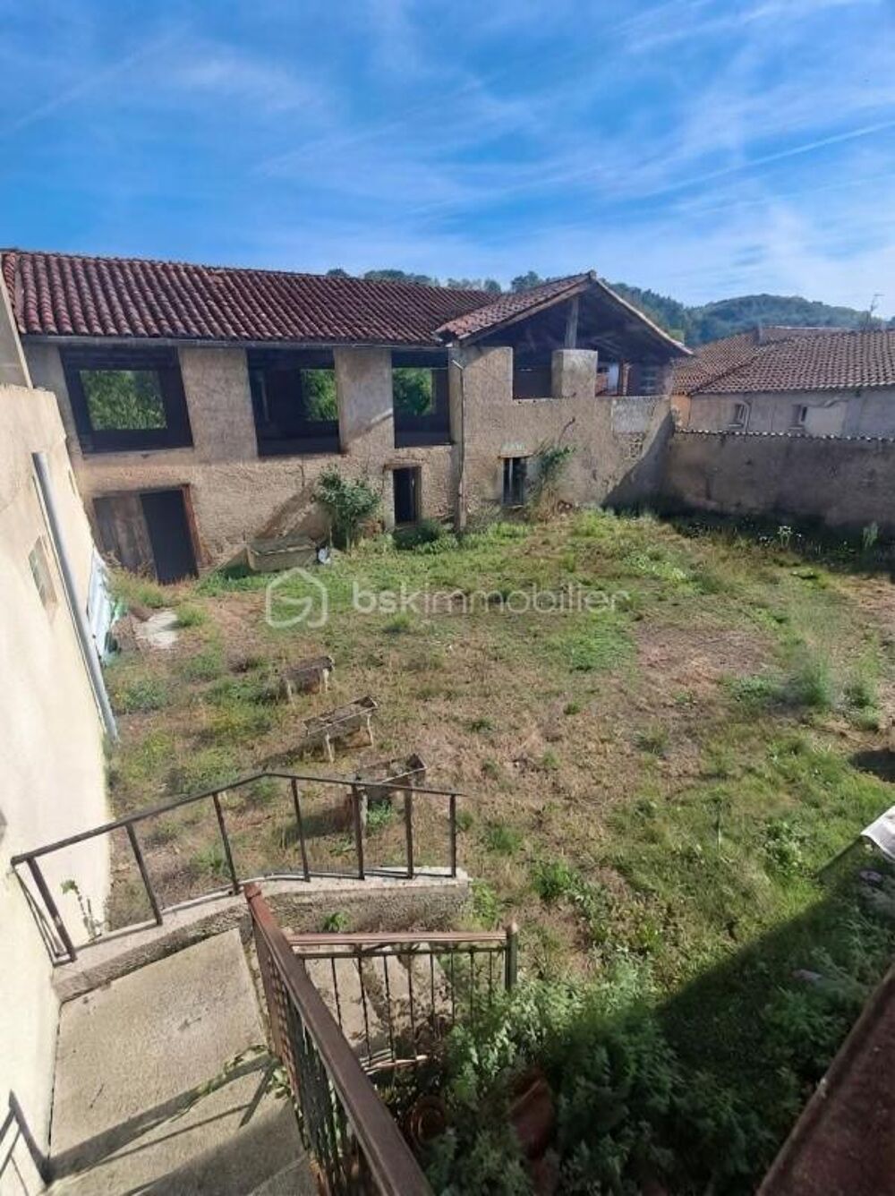 Vente Immeuble ? Emplacement Numéro 1 : Ensemble Immobilier Historique à Fort Potentiel à La Bastide-de-Sérou 09240 La bastide de serou