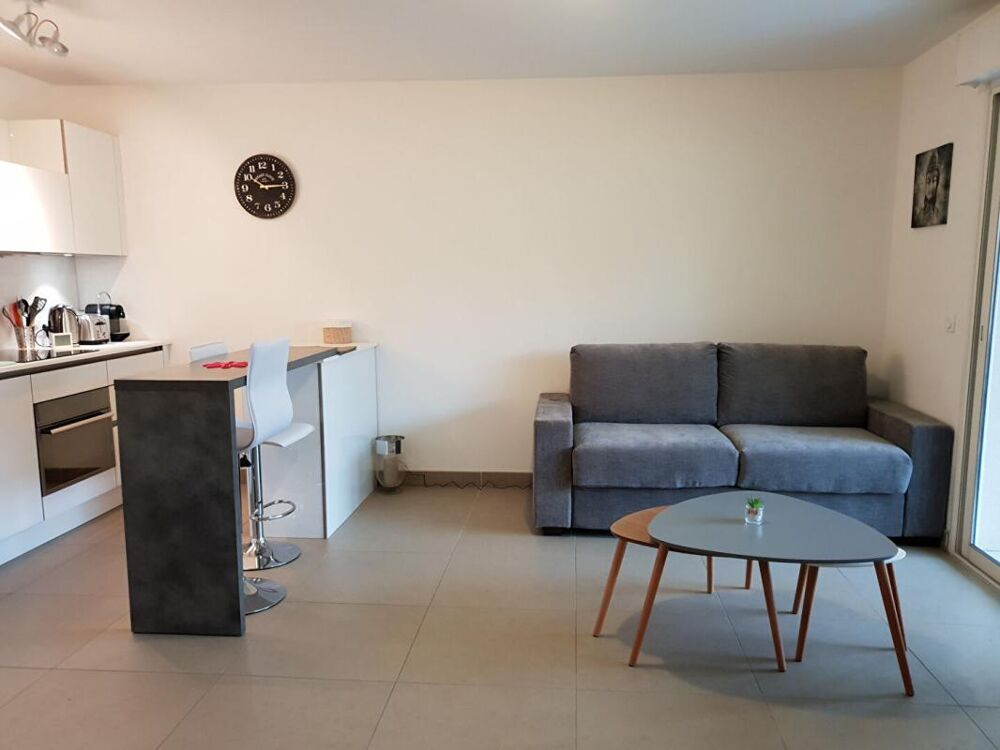 À VENDRE ? Superbe F2 avec terrasse ? Triangle d'Or