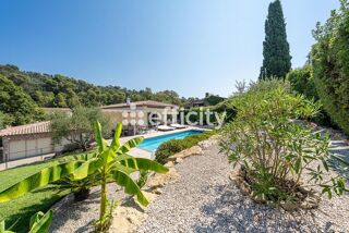  Maison à vendre 7 pièces 225 m²