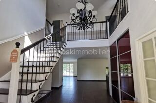  Villa � vendre 8 pi�ces 235 m�