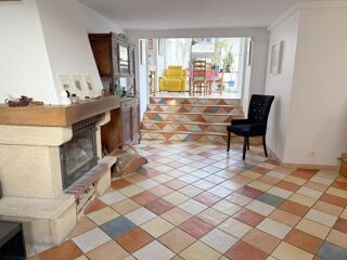  Maison � vendre 10 pi�ces 250 m�