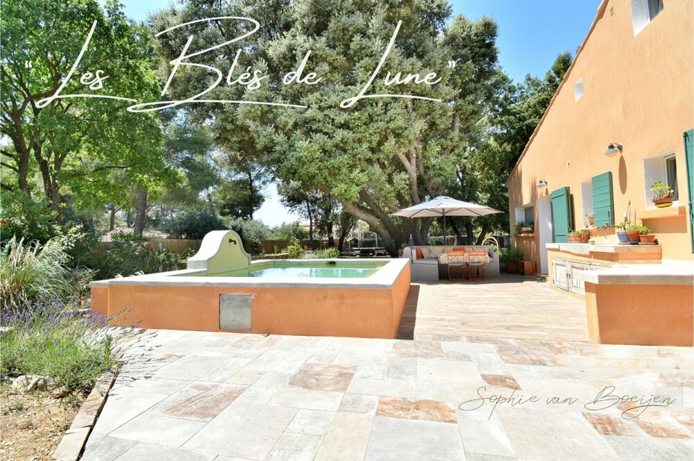 Maison à vendre 10 pièces EGUILLES (13), maison avec dépendances de 215 m², sur 3 230 m² avec piscine
