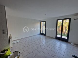  Immeuble à vendre 10 pièces 214 m²