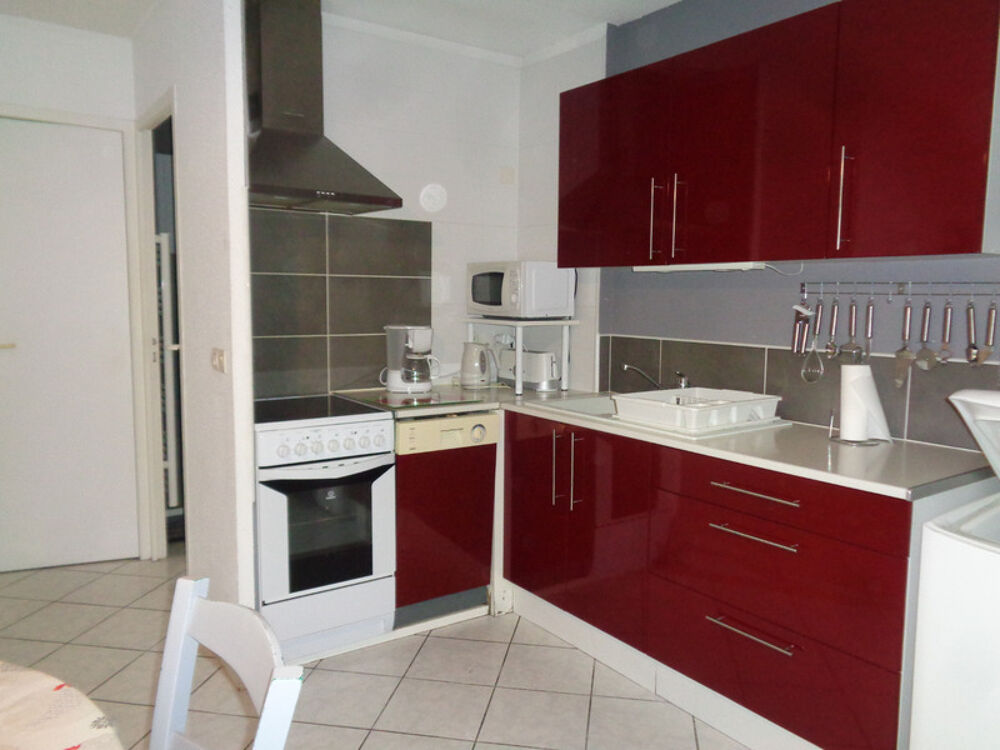 Maison à vendre 2 pièces OZILLAC (17) 2 pièces avec jardin privatif  Proche thermes de Jonzac