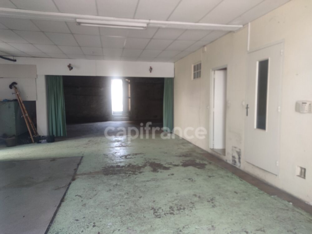 ? À VENDRE  Grande Maison à Rénover avec Double Garage et Terrain  Aux Portes de Nissan-lez-Enserune 34440
