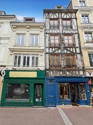  Immeuble à vendre 13 pièces 379 m²