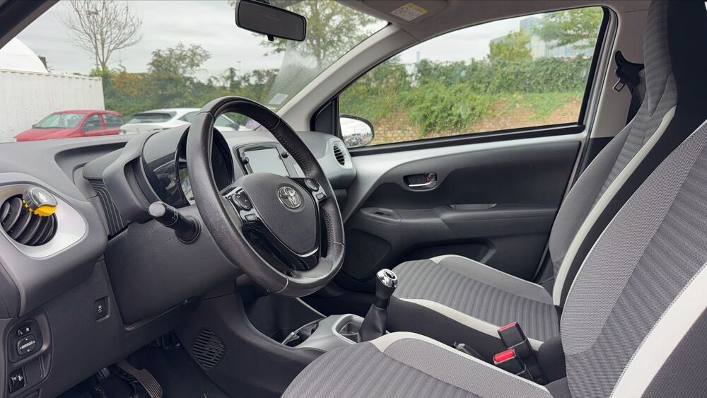 Aygo 1.0 72 X-Play 2019 occasion 76140 Le Petit Quevilly