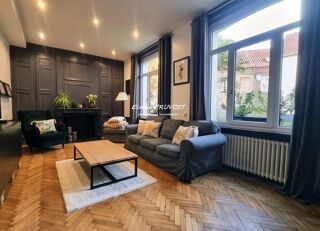  Maison à vendre 8 pièces 227 m²