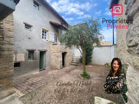   Maison avec  cour et stationnement Maison - 2 pi�ce(s) - 70 m�