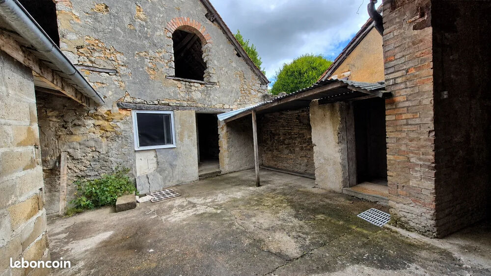 Vente Immeuble Immeuble Louplande 6 pièce(s) 185 m2 Louplande