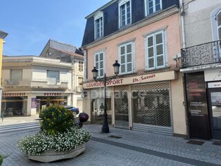 Immeuble à vendre 15 + pièces 515 m²