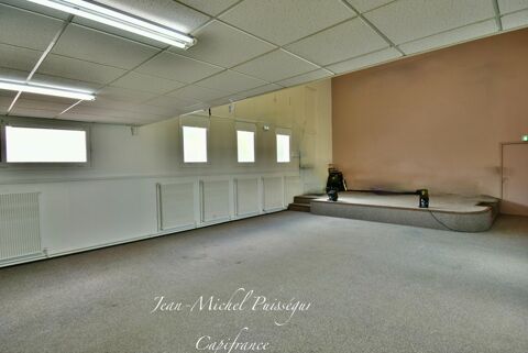 Dpt Haute Garonne (31), &agrave; vendre SAINT GAUDENS Local Professionnel 170m2 + Stationnement A&eacute;rien 125000 31800 Saint gaudens