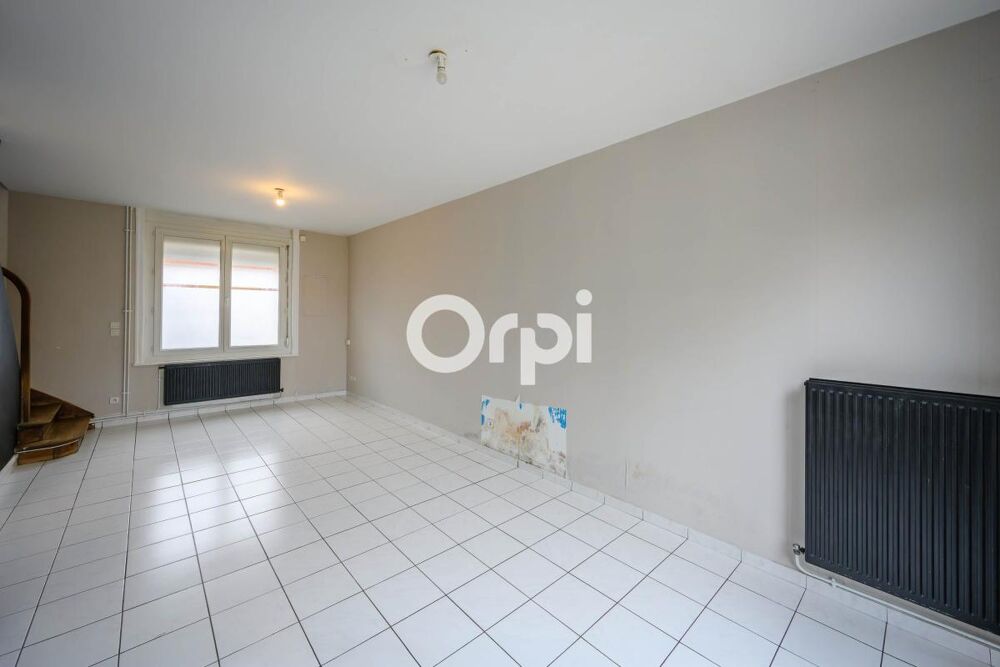 Semi individuelle, jardin, garage, 3 chambres