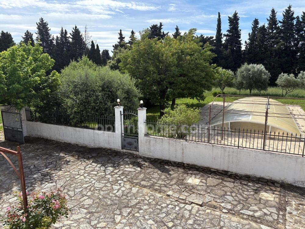 Un authentique mas provençal avec dépendance attenante, à moins de 5 minutes de la gare d'Orange