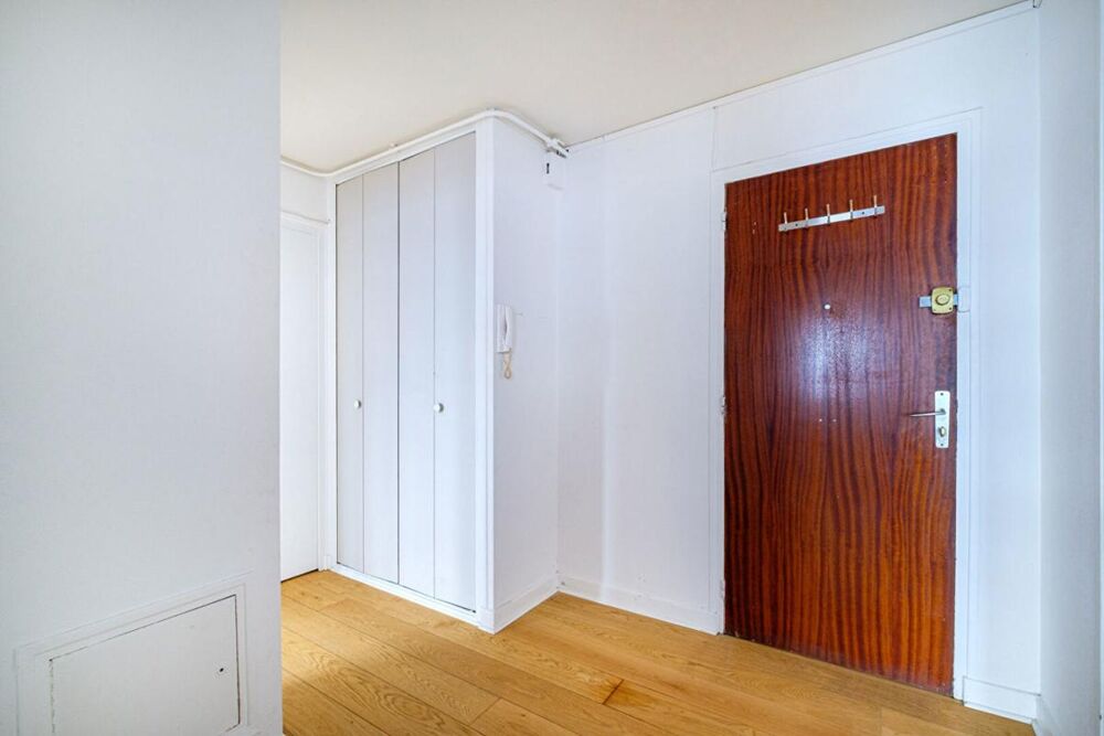 Vente Appartement Vente appartement 2 pièces parking privatif en sous-sol Lyon 7