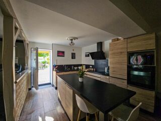  Maison  vendre 6 pices 140 m