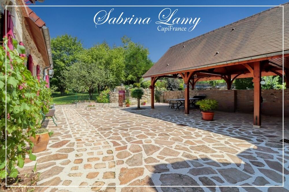 ? À Vendre : Élégante Propriété de Prestige en Pierre Meulière - 214 m² sur 2508 m² de Terrain - 5 chambres?