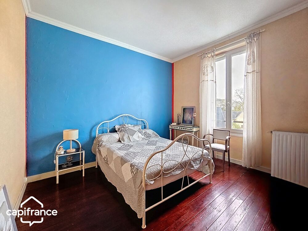 THOUARS Place Lavault Maison de 120 m2 4 chambres
