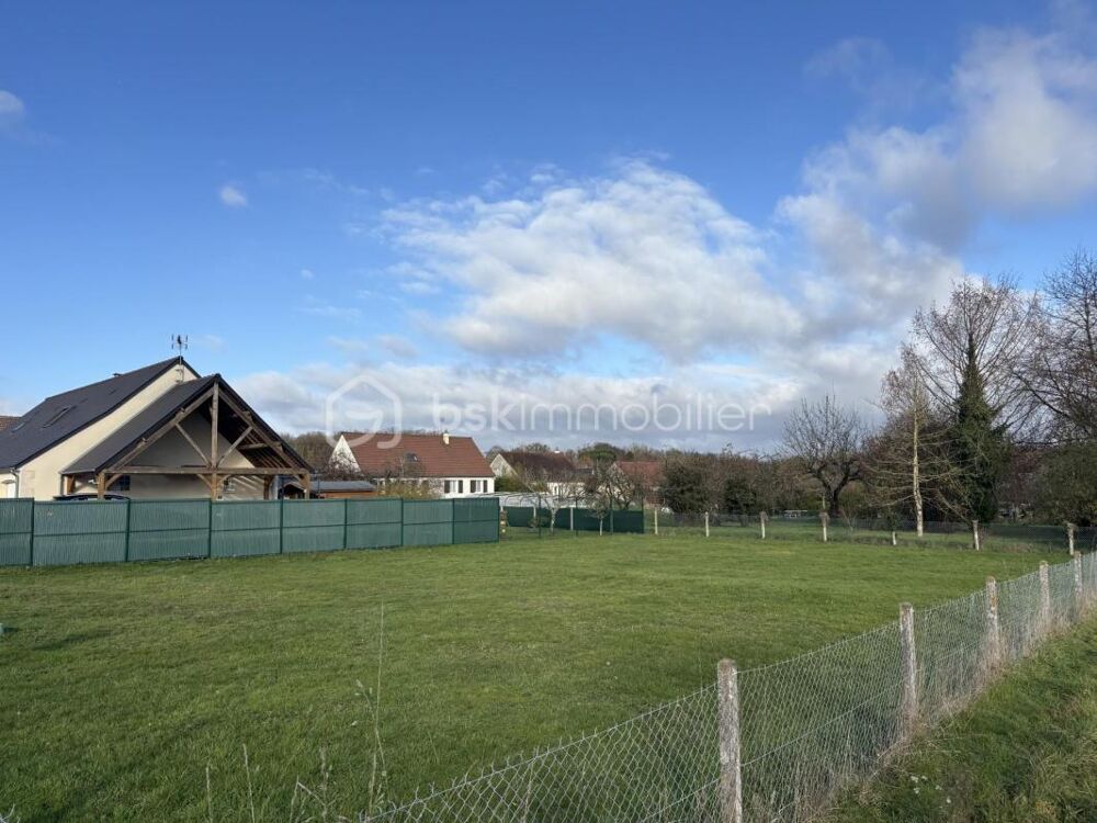 Vente Terrain Terrain plat divisible de 838 m² à Monnaie Monnaie