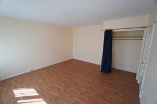  Appartement à louer 1 pièce 34 m²