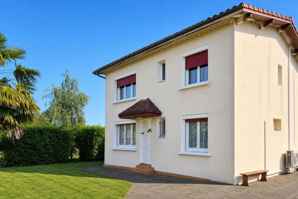 Vente Maison Maison de 6 pièces de 102 m² situé à Biron Biron