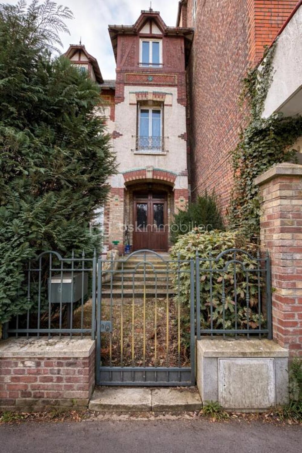 Maison familiale 4 chambres avec jardin