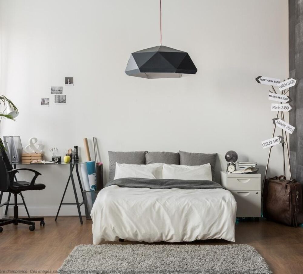 ****Bel appartement T1 BIS avec chambre, EN DERNIER ETAGE avec parking !!!****